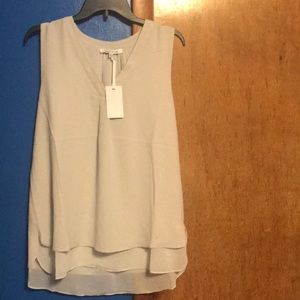 New with Tag Grey Rose & Olive Size Large Top